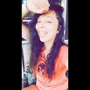 Meet your Posher, Nikki